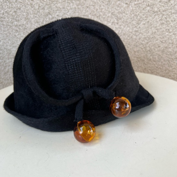 Vintage black wool bucket hat 2 lucite amber balls Adolfo Realites Small 21” - Picture 7 of 10
